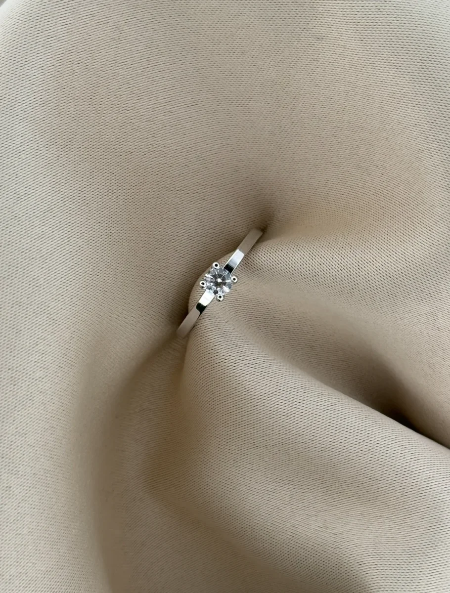 Molly 0.30 ct